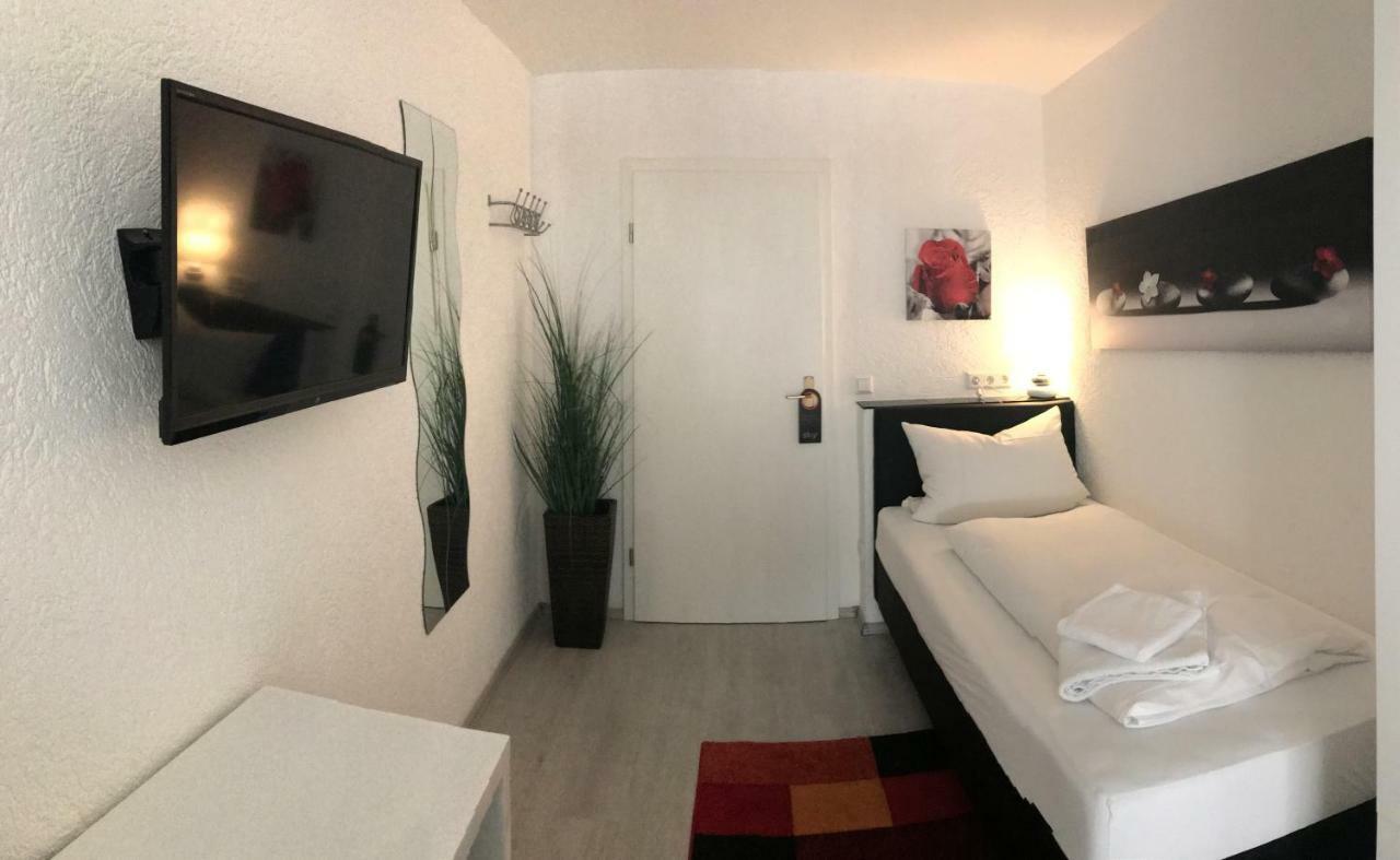 Hotel Berlin Schwetzingen Kültér fotó